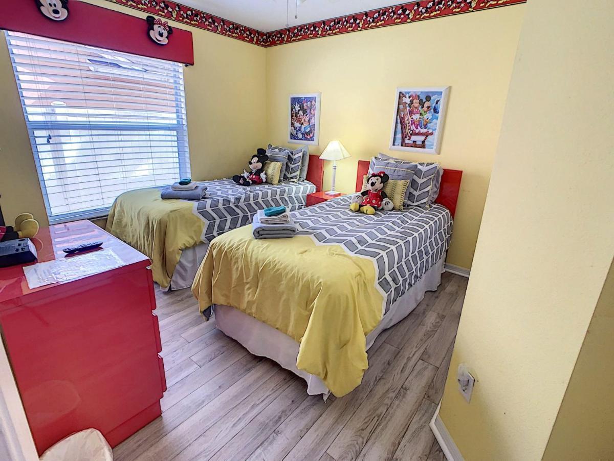 Upgraded Game , Pool Spa, Universal , Close By *