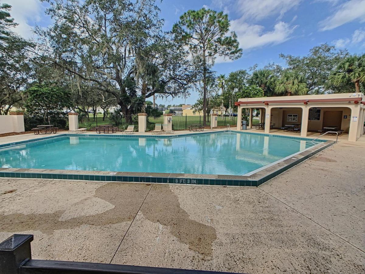 Holiday home Upgraded Game , Pool Spa, Universal , Close By Orlando