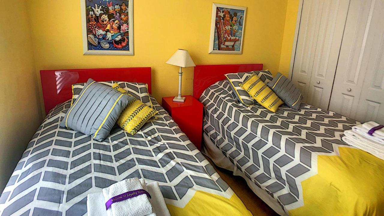 Upgraded Game , Pool Spa, Universal , Close By Holiday home Orlando