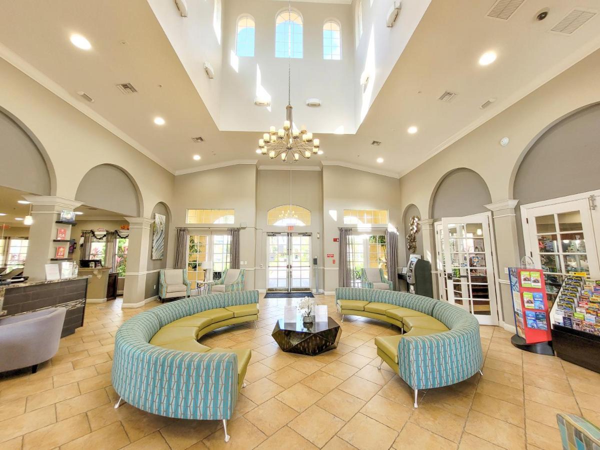 Holiday home 4br 2bath Balcony 5min Conv Center 2020ft