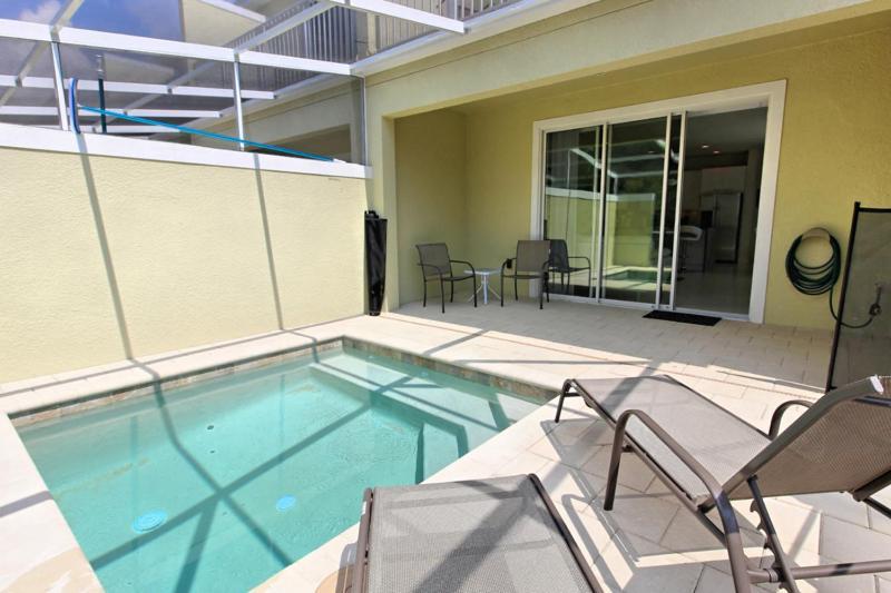 Serenity 3 Bed 3 Bath Townhome With Pool, Private Balcony, Clubhouse, Communal Pool, Conservation View, 15 Mins By Homes Llc 1507t