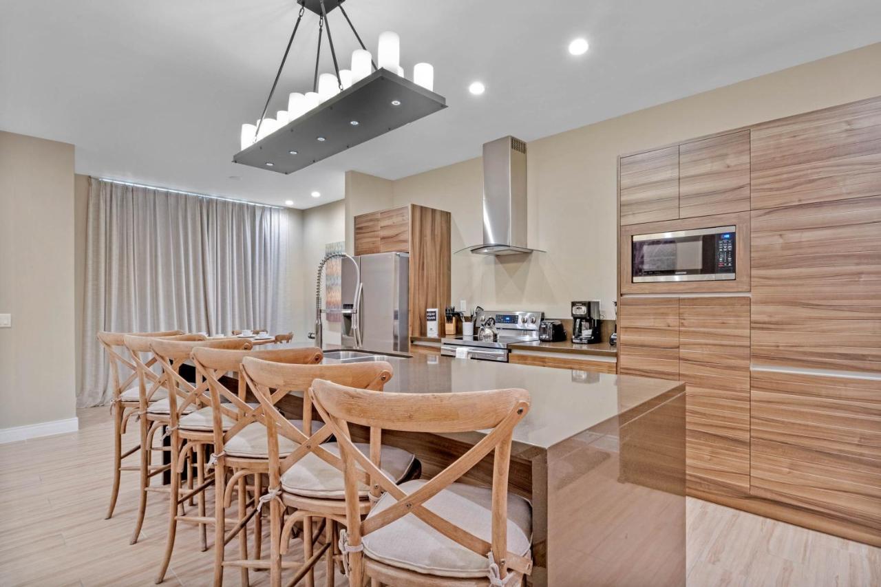 4 Bedrooms- 4,5 Bathrooms- Magic Village 7466 Bd Holiday home