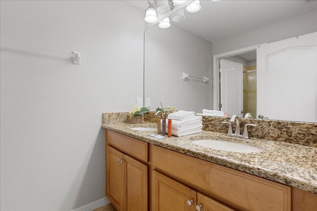 4 Bedrooms - 3 Bathrooms - Paradise Palms 8974 Mp * Orlando