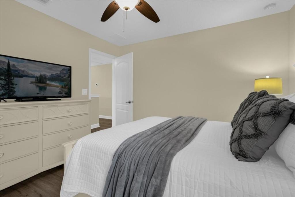 Holiday home 5 Bedrooms- 4,5 Bathrooms- Champions Gate1404 Mv