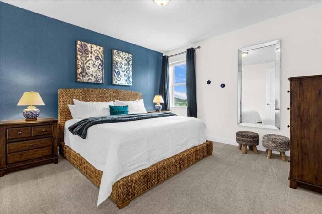 10 Bedroom- 10 Bathroom Encore 7709 Fd