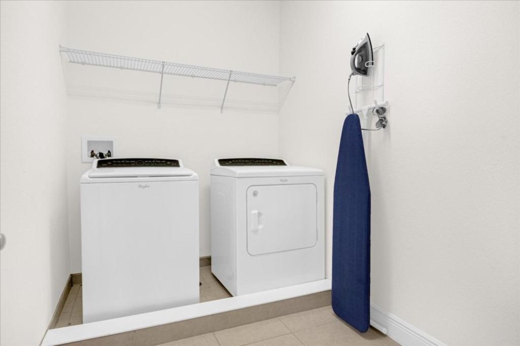 10 Bedroom- 10 Bathroom Encore 7709 Fd *