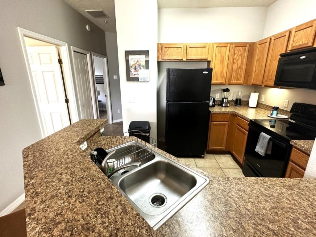 Only 10 Minutes From 3bd Family 2761 Apartment *