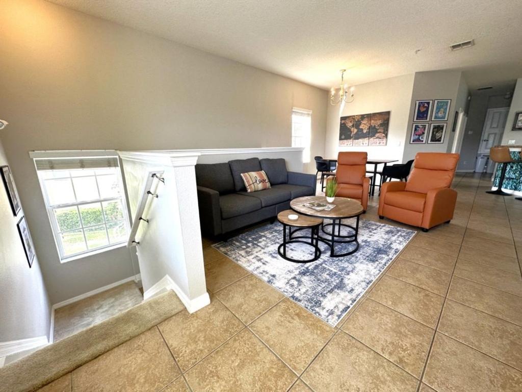 Apartment Only 10 Minutes From 3bd Family 2761 *