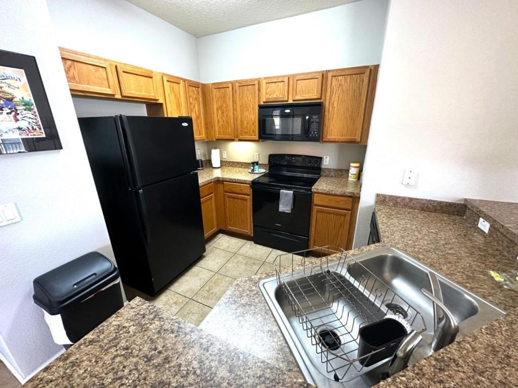 Only 10 Minutes From 3bd Family 2761 Apartment *