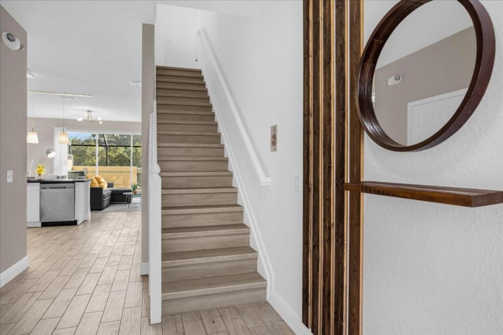 3 Bedrooms - 3 Bathrooms - Windsor Hills 7662 Sr