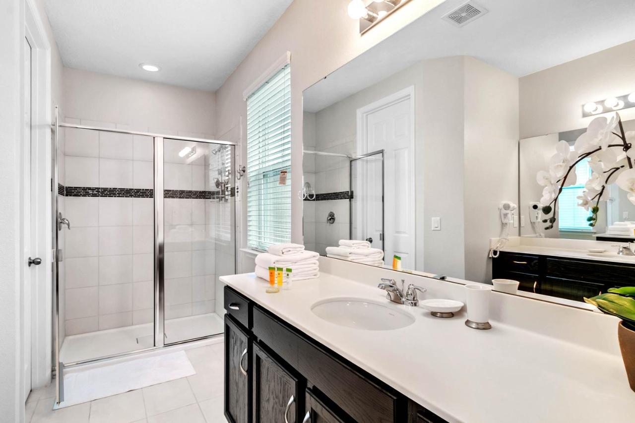 5 Bedrooms - 5,5 Bathrooms - Solara 1760 Sp