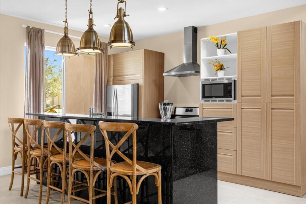 3 Bedroom- 3,5 Bathroom- Magic Village 7657 As Orlando