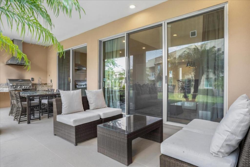 3 Bedroom- 3,5 Bathroom- Magic Village 7657 As * Orlando