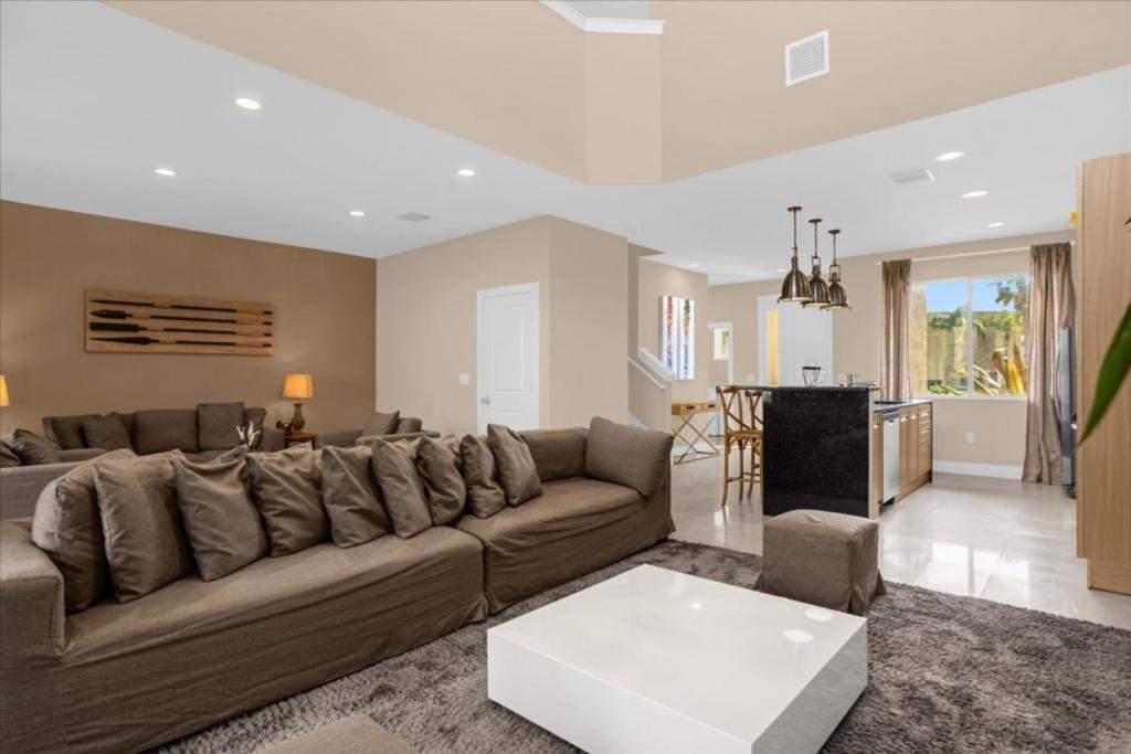 3 Bedroom- 3,5 Bathroom- Magic Village 7657 As Orlando