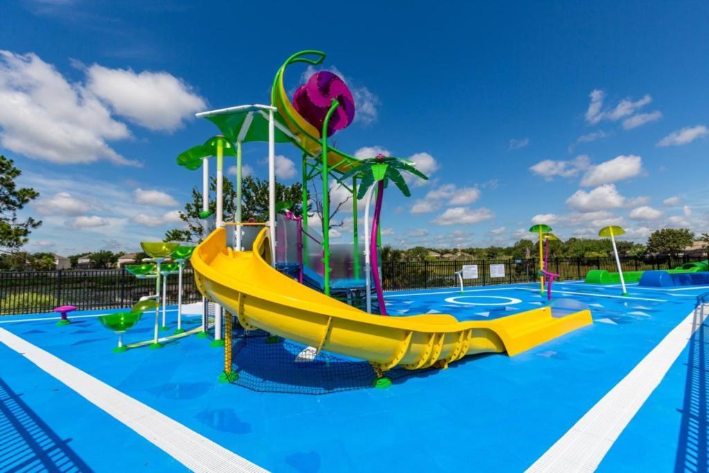 Holiday home Private Pool, Spacious Game For The Kids! *