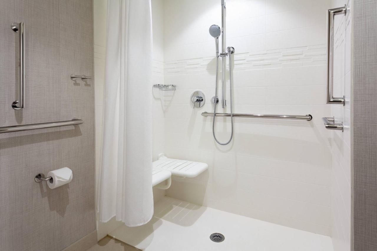 By Marriott At Millenia 3* Orlando