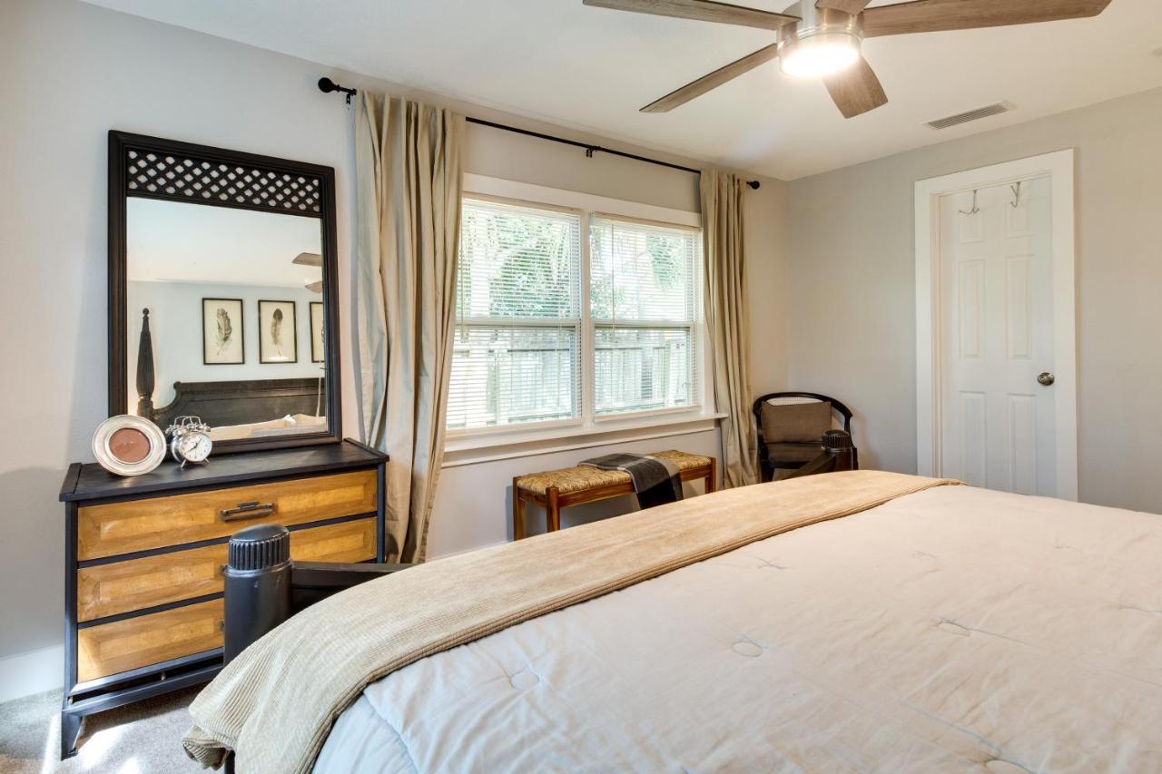 Downtown Winter Garden About 12 Mi To Disney! Holiday home Orlando