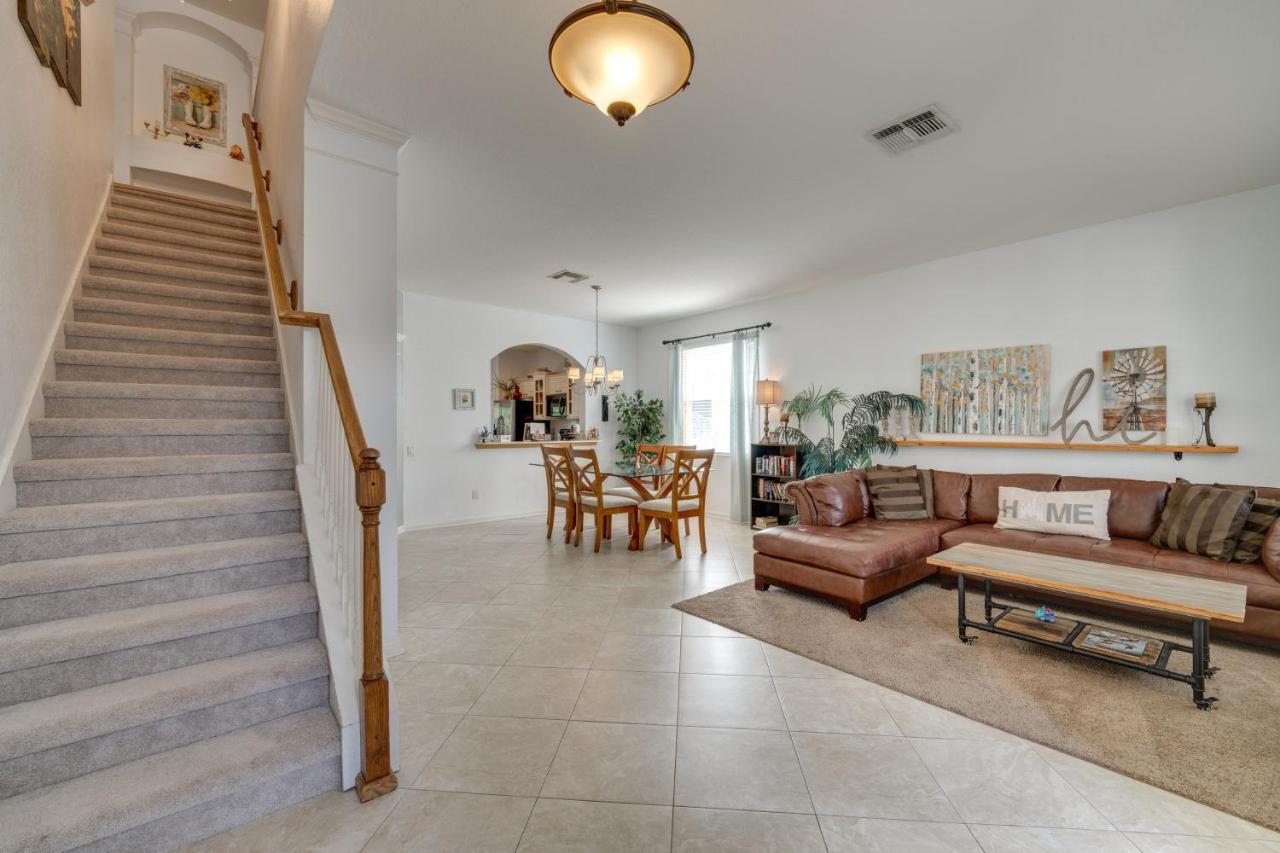 Spacious In Gated Resort, 2 Mi To Disney! Holiday home *