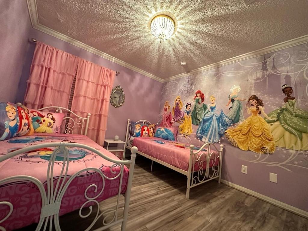 Holiday home Themed - 10 Miles From Parks Orlando