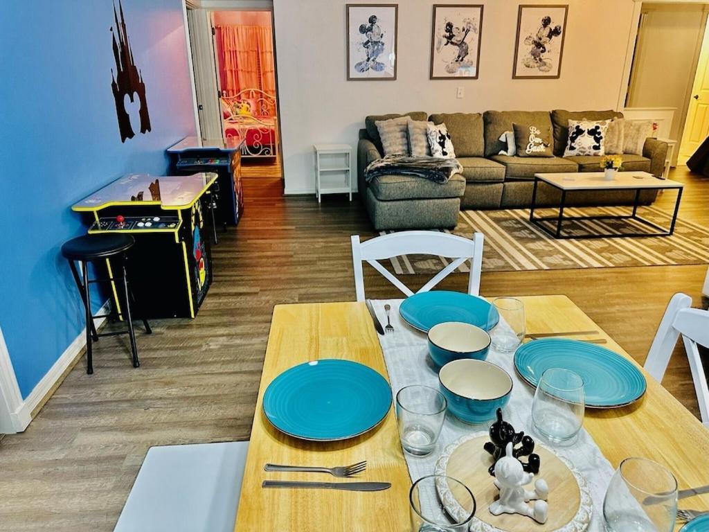 Holiday home Themed - 10 Miles From Parks *