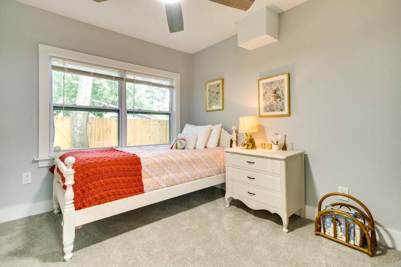 Downtown Winter Garden About 12 Mi To Disney! Holiday home *