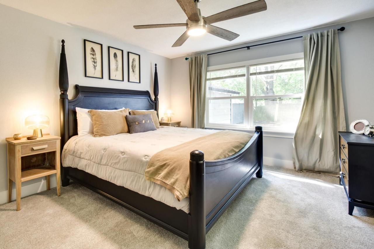 Downtown Winter Garden About 12 Mi To Disney! Holiday home