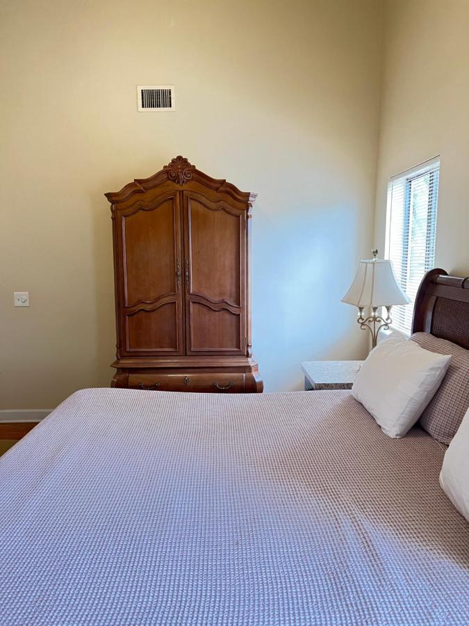 Like House, 4 Bedrooms, 3 Bathrooms Holiday home
