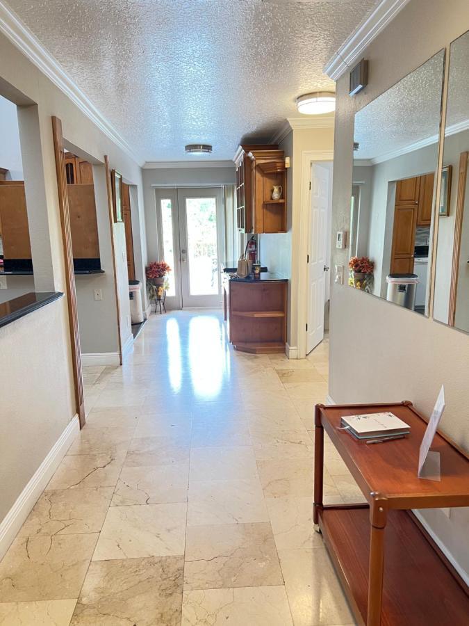 Like House, 4 Bedrooms, 3 Bathrooms Orlando