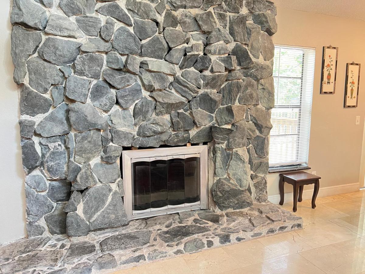 Like House, 4 Bedrooms, 3 Bathrooms * Orlando