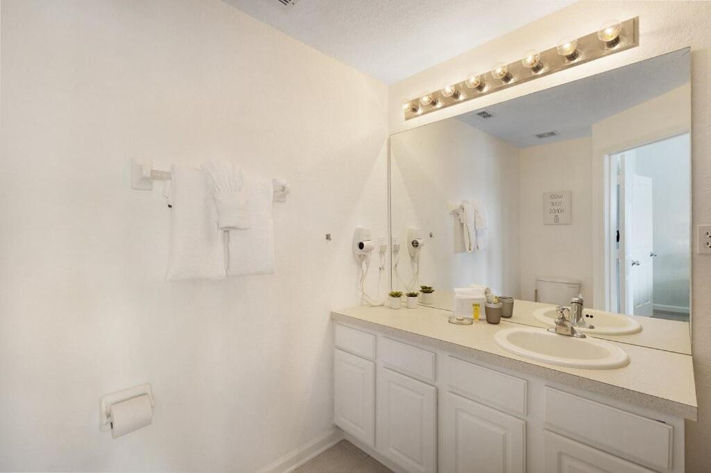 Holiday home Pretty Townhome 2 Miles To Private Pool 2555 Orlando