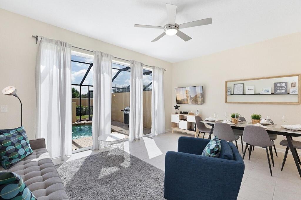 Pretty Townhome 2 Miles To Private Pool 2555 Orlando