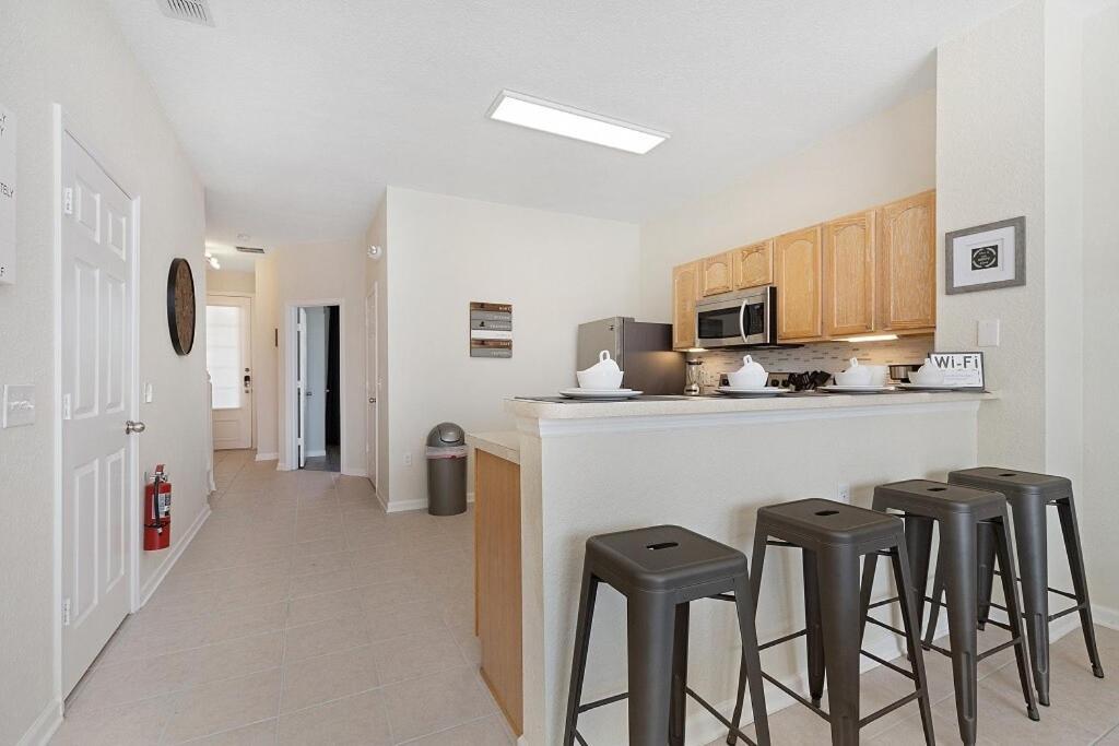 Holiday home Pretty Townhome 2 Miles To Private Pool 2555 Orlando