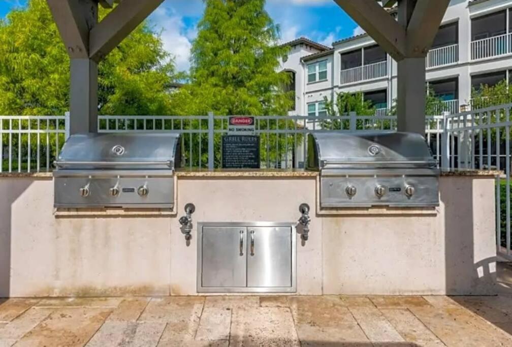 1-bedroom, Nice, Cozy With A King Bed! Orlando