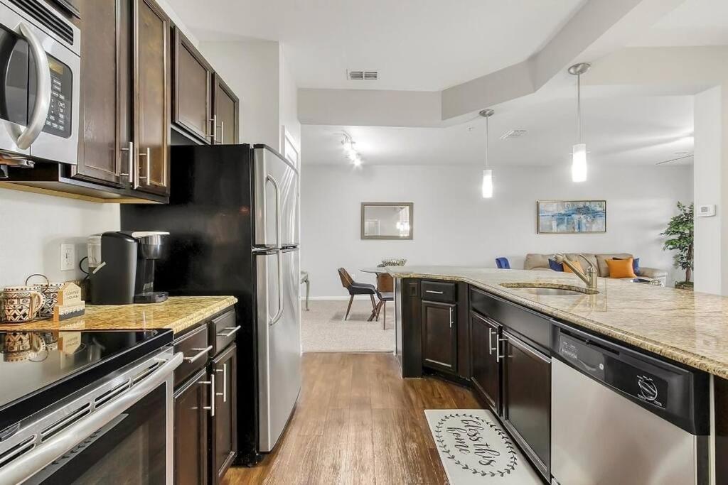 Apartment 1-bedroom, Nice, Cozy With A King Bed! *