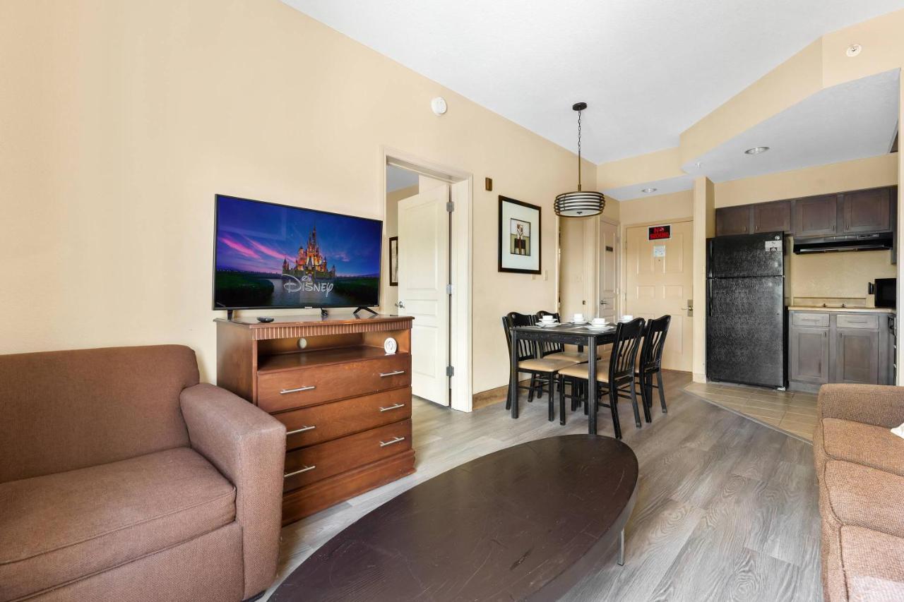 Apartment 1 Bedroom 3 Miles From Springs Hs307