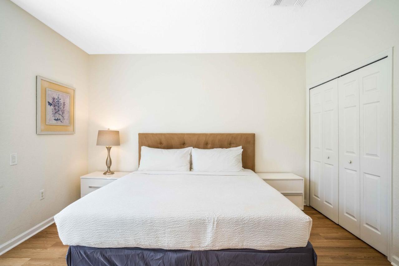 3-story Townhome At Vista Cay Holiday home Orlando