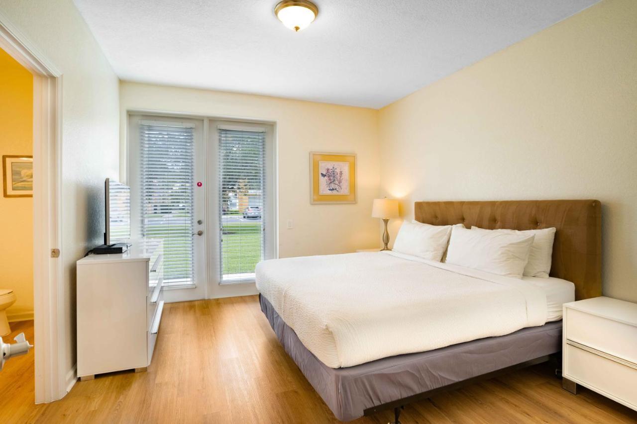 Holiday home 3-story Townhome At Vista Cay