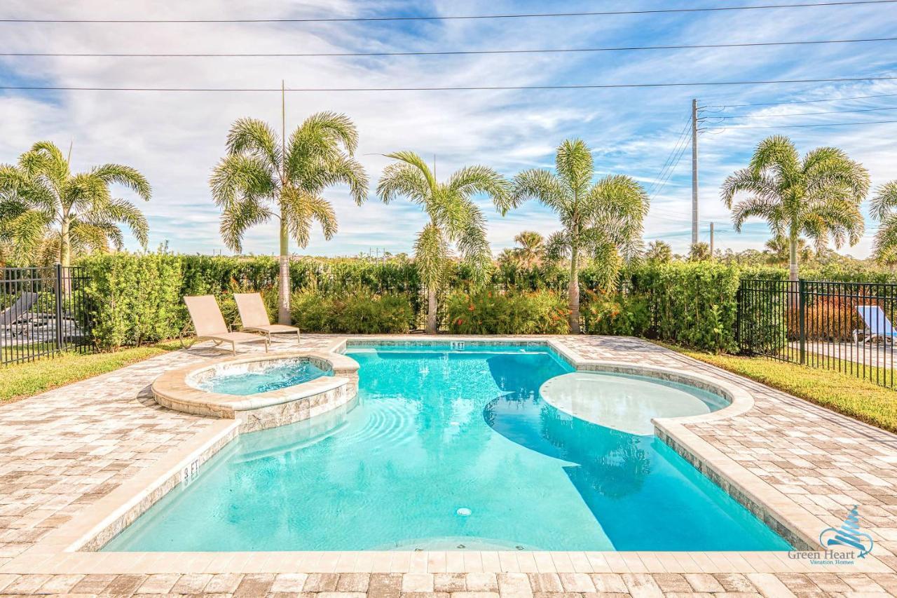 Newly Built Luxury 5bd W Private Pool &