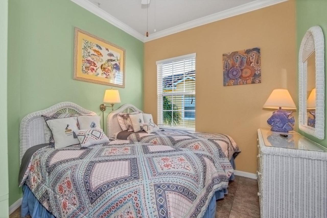 Apartment 3 Bedrooms Townhome Gated 5 Minutes From Orlando