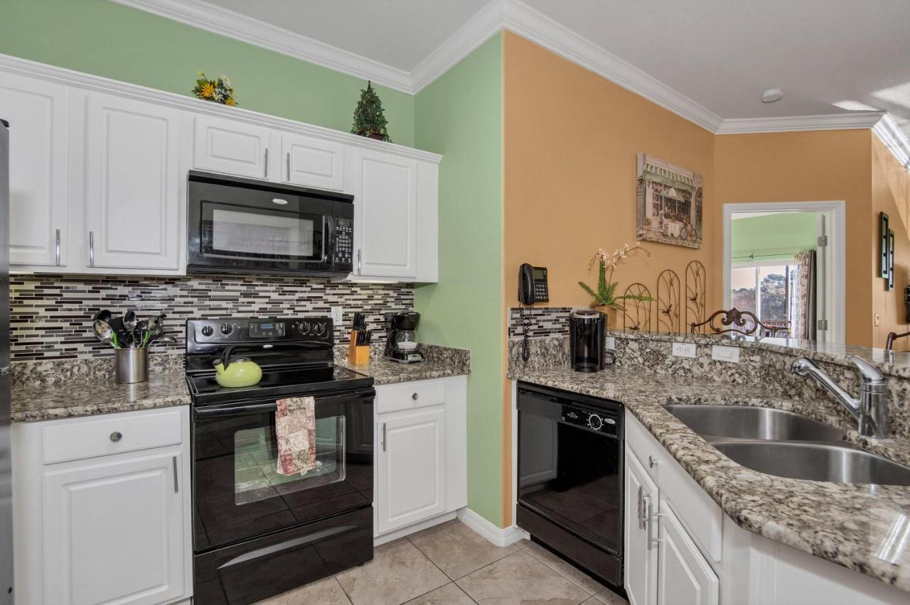 3 Bedrooms Townhome Gated 5 Minutes From Apartment Orlando