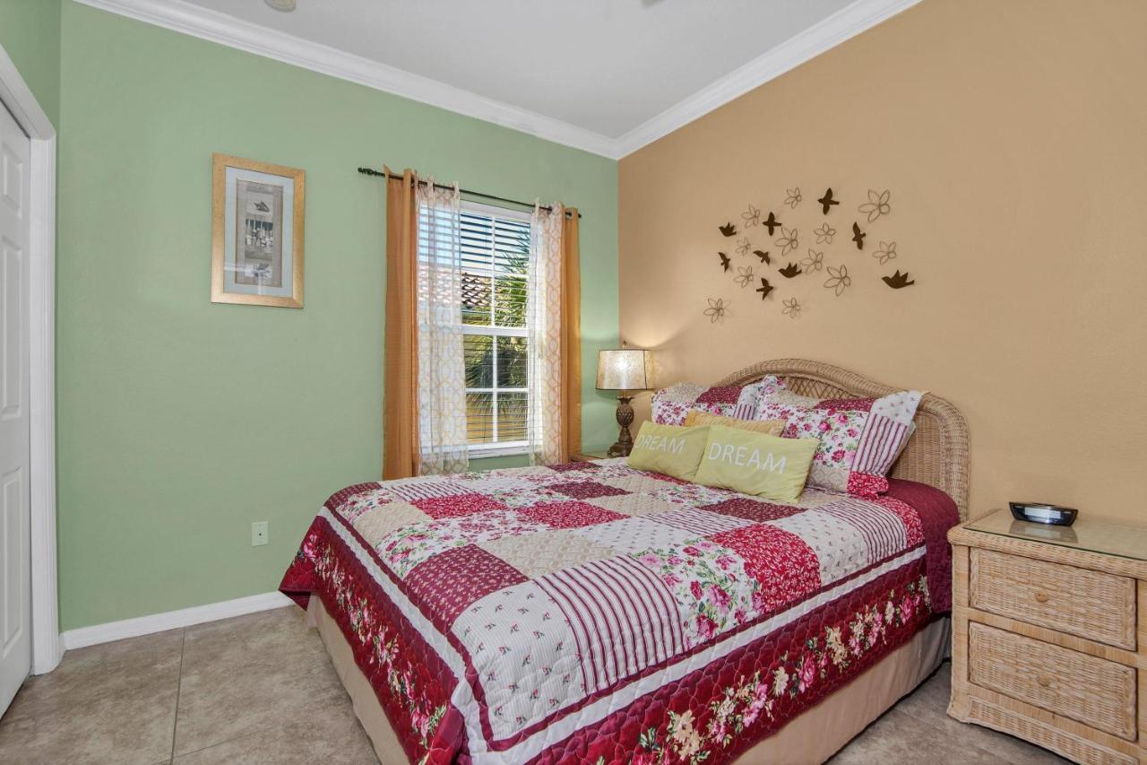 3 Bedrooms Townhome Gated 5 Minutes From Apartment