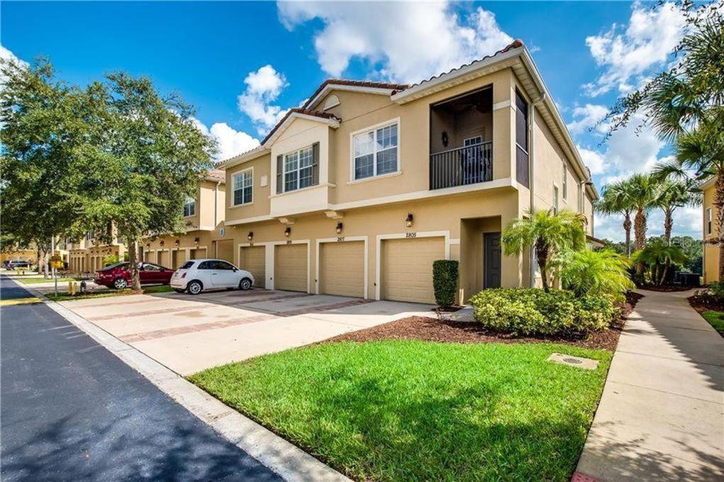 Apartment 3 Bedrooms Townhome Gated 5 Minutes From