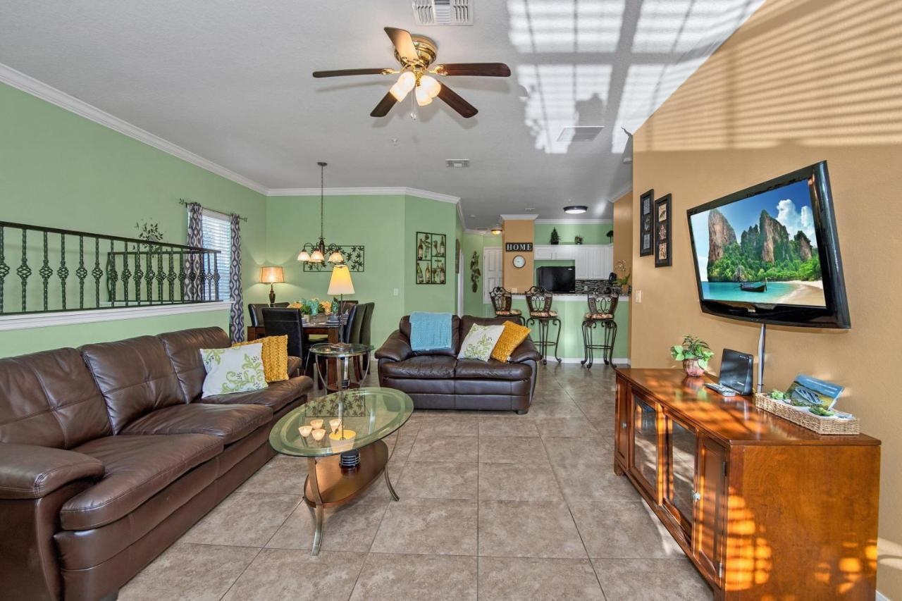 3 Bedrooms Townhome Gated 5 Minutes From Apartment