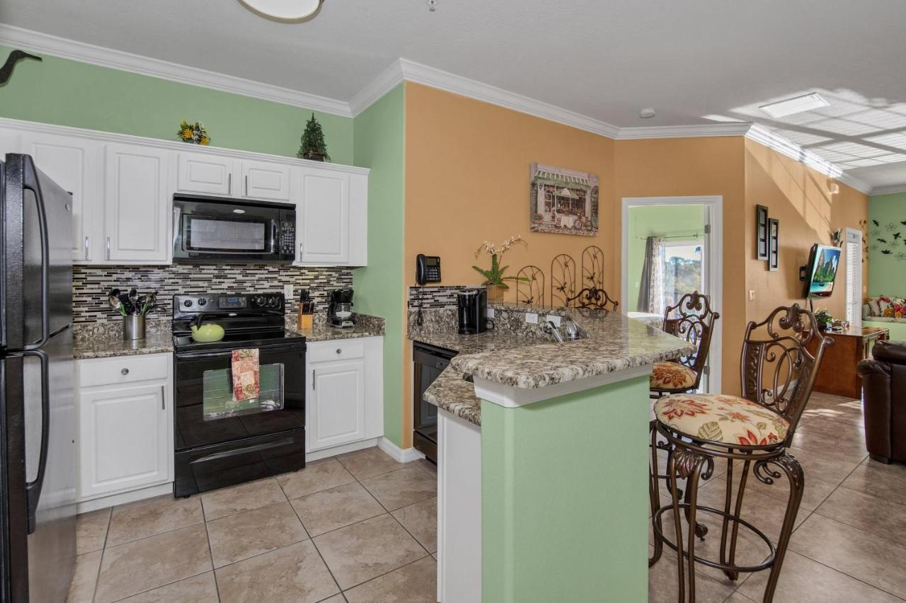 3 Bedrooms Townhome Gated 5 Minutes From Apartment Orlando
