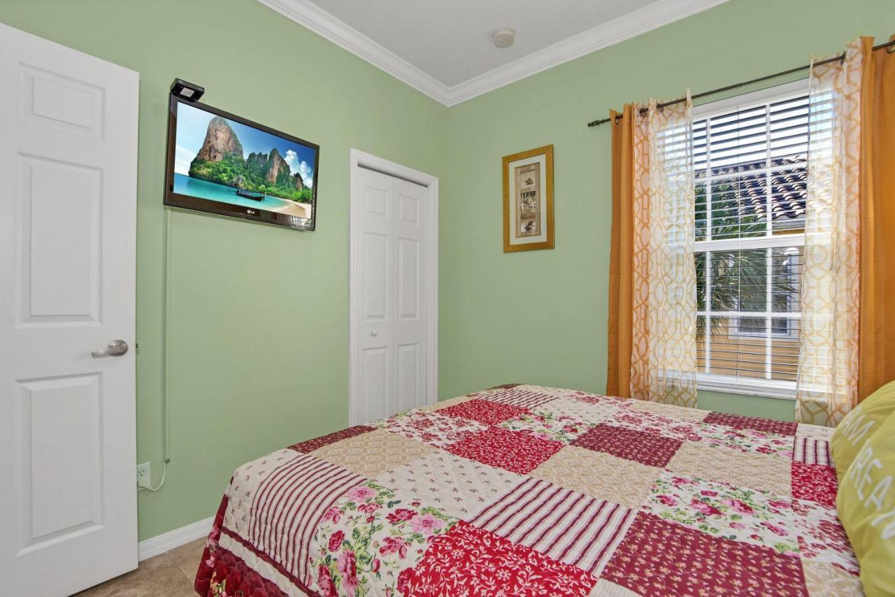 3 Bedrooms Townhome Gated 5 Minutes From Apartment