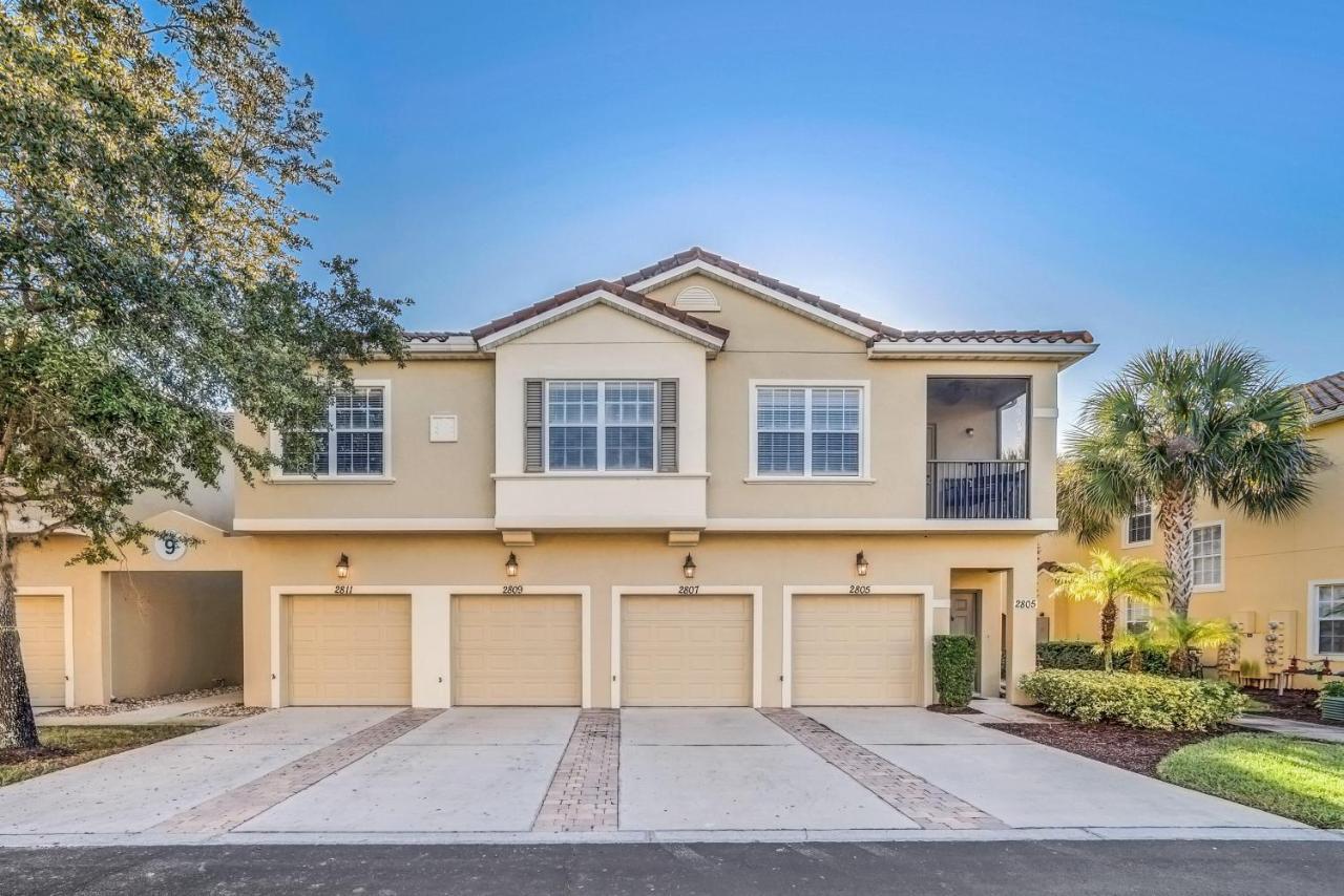 3 Bedrooms Townhome Gated 5 Minutes From