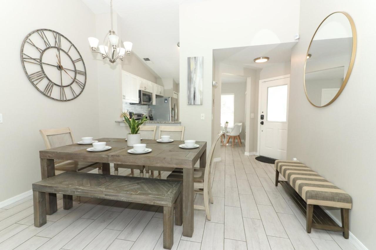Lilys Stylish Close To Ideal For Long Stays Villa Orlando