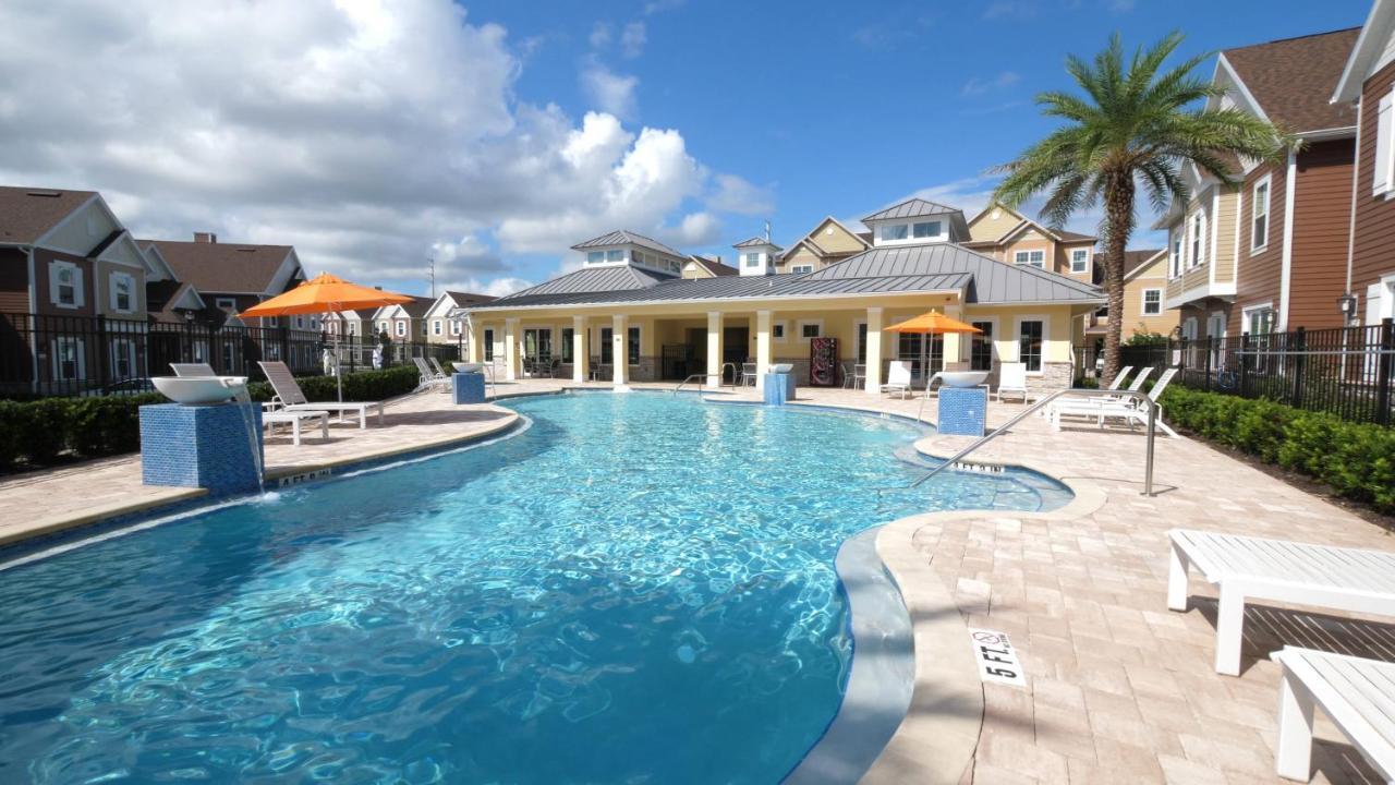 Gorgeous New 4 Beds Dream 5 Min To