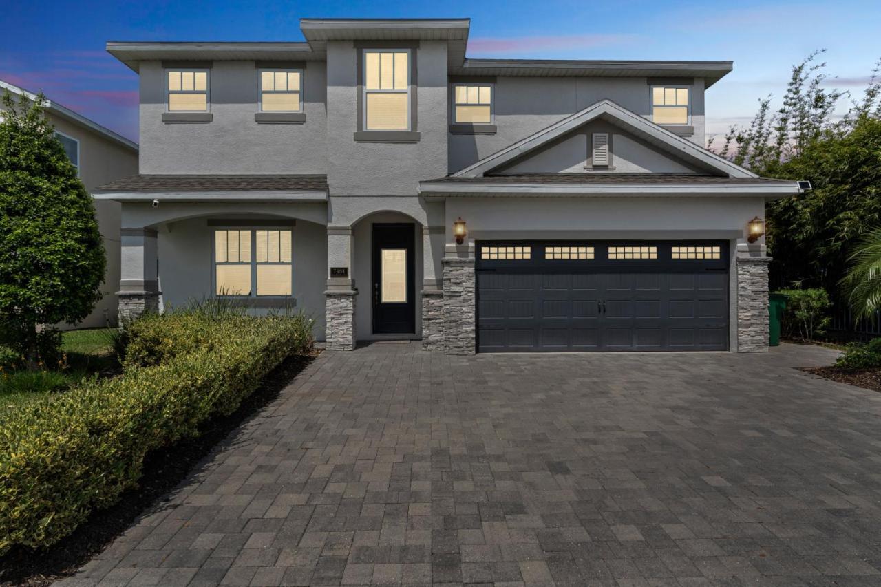 Modern 5 Bedroom Family Close To Disney Holiday home *