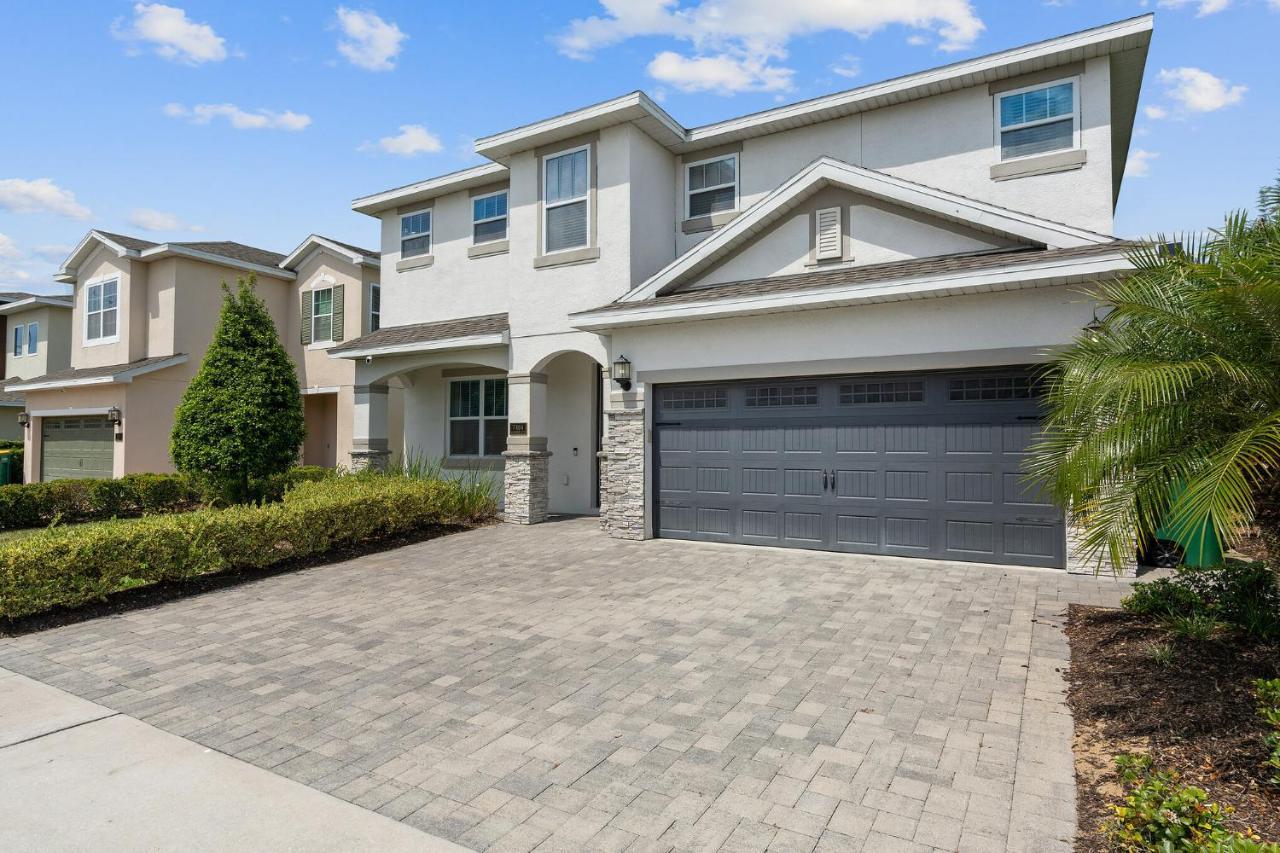Modern 5 Bedroom Family Close To Disney